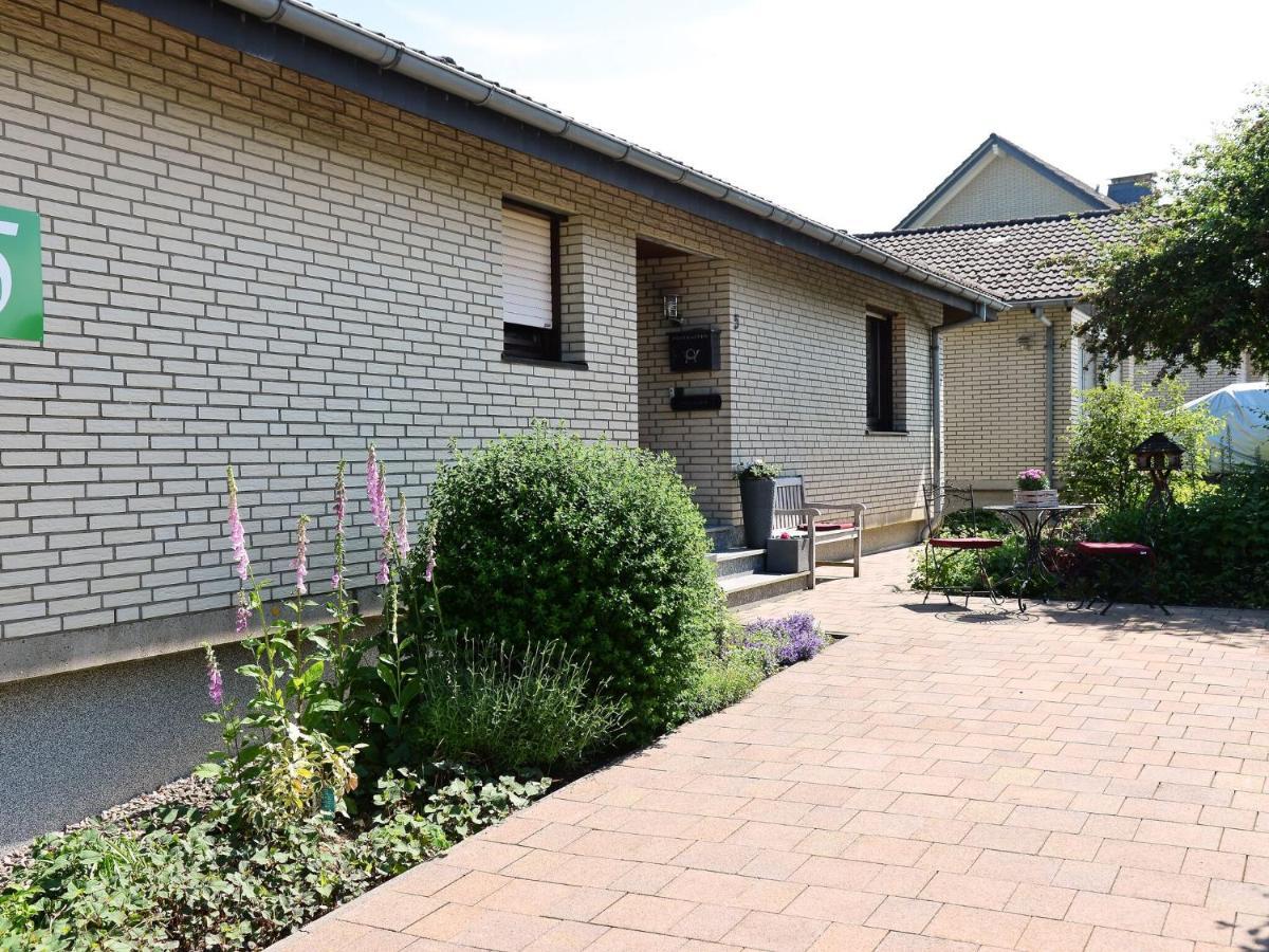 Sunny Flat In Bad Driburg With Gardenアパートメント エクステリア 写真
