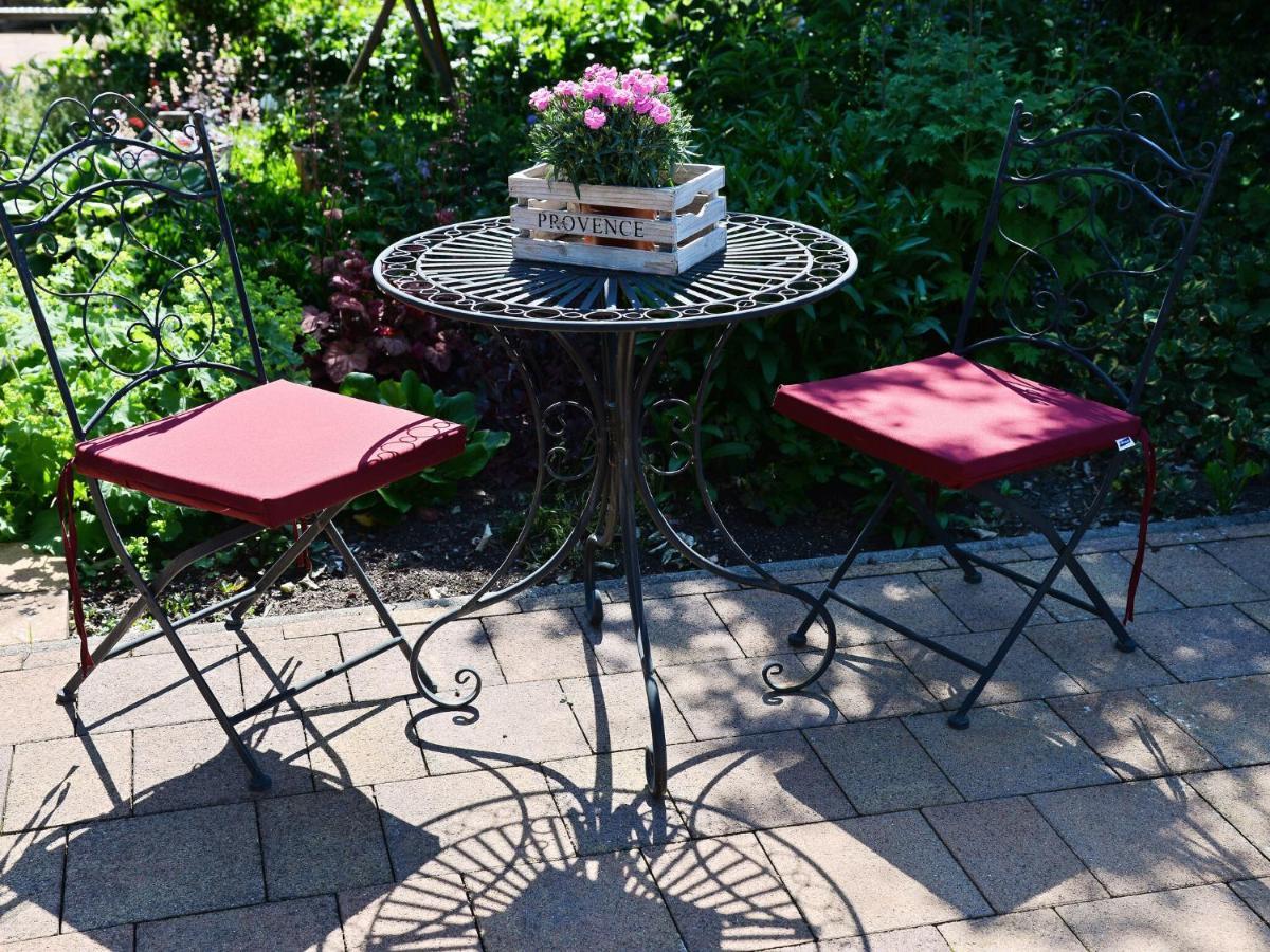 Sunny Flat In Bad Driburg With Gardenアパートメント エクステリア 写真